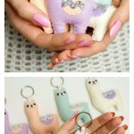 Felt Llama Keychain