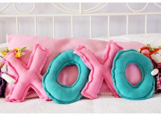 DIY XO Pillows Free Sewing Pattern