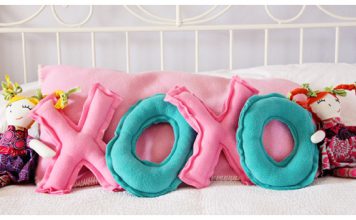 DIY XO Pillows Free Sewing Pattern