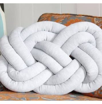 Knot Pillow Free Sewing Pattern