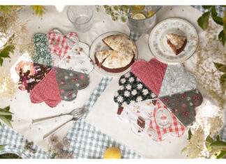Heart Petal Placemats Free Sewing Pattern